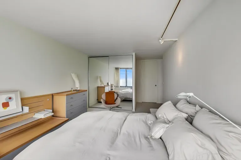 New York City Real Estate | View 155 N Harbor, 3710 | room 17 | View 18