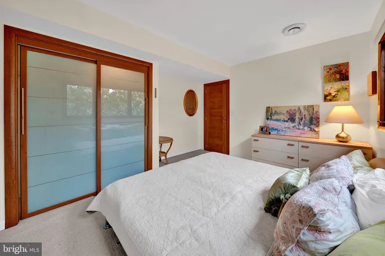 Central NJ/Bucks County, PA Real Estate | View 367 Herrontown Road | room 41 | View 42