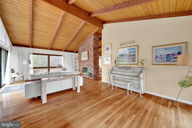 Central NJ/Bucks County, PA Real Estate | View 367 Herrontown Road | room 22 | View 23