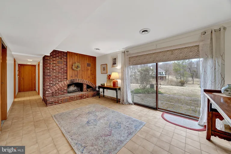 Central NJ/Bucks County, PA Real Estate | View 367 Herrontown Road | room 39 | View 40