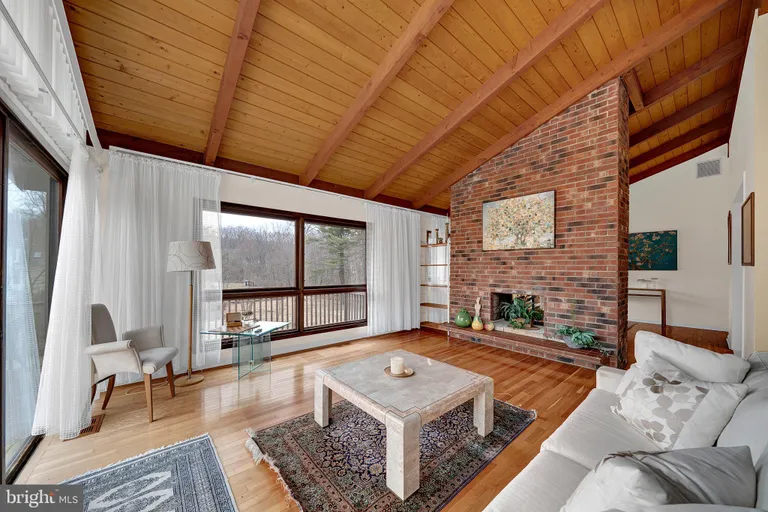 Central NJ/Bucks County, PA Real Estate | View 367 Herrontown Road | room 20 | View 21