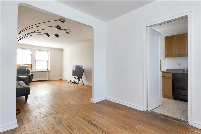 New York City Real Estate | View 176 Garth Road Unit# 4M | room 4 | View 5