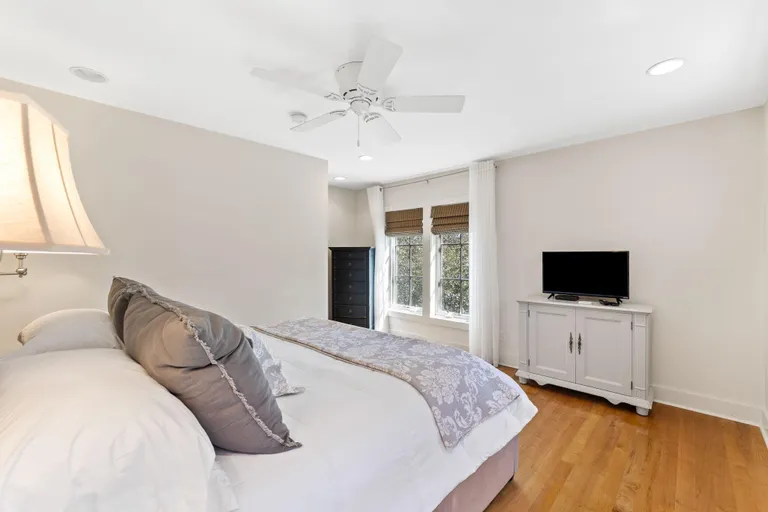 New York City Real Estate | View 182 E Kingston Road | room 41 | View 42