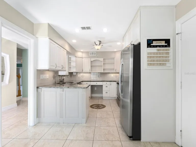 Sarasota/St. Petersburg Real Estate | View 3523 52nd Avenue W | room 12 | View 13