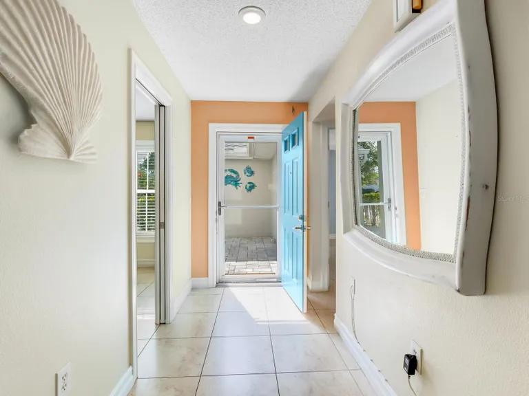 Sarasota/St. Petersburg Real Estate | View 3523 52nd Avenue W | room 5 | View 6