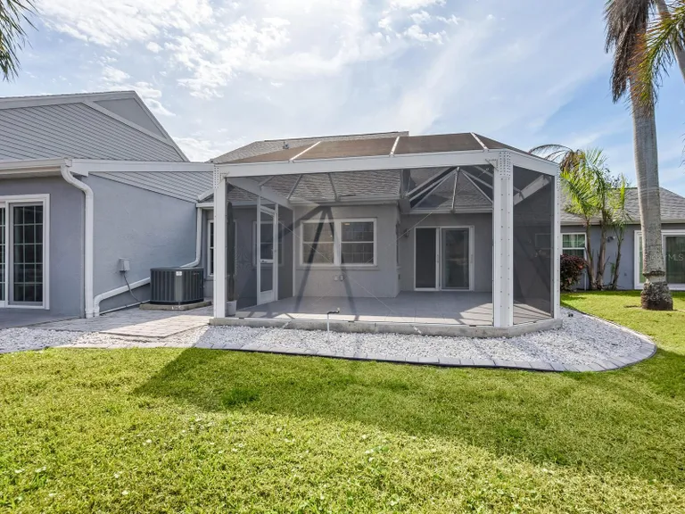 Sarasota/St. Petersburg Real Estate | View 3523 52nd Avenue W | room 40 | View 41