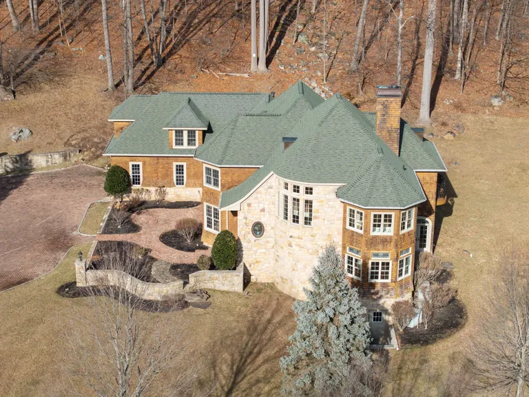 Rockland/Orange/NJ Real Estate | View 93 S Mountain Road | room 3 | View 4