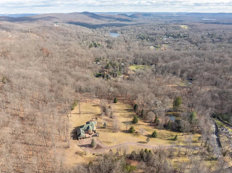 Rockland/Orange/NJ Real Estate | View 93 S Mountain Road | room 48 | View 49