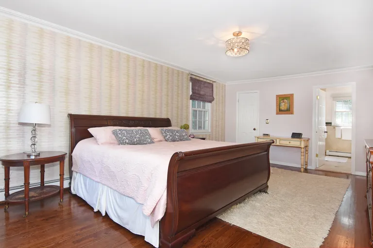 New York City Real Estate | View 4 Meadow Brook Road | DSC_1638 | View 15
