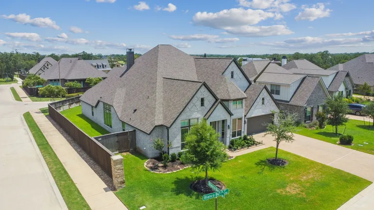 The Woodlands Real Estate | View 1701 Blanco Bend Drive | room 1 | View 2