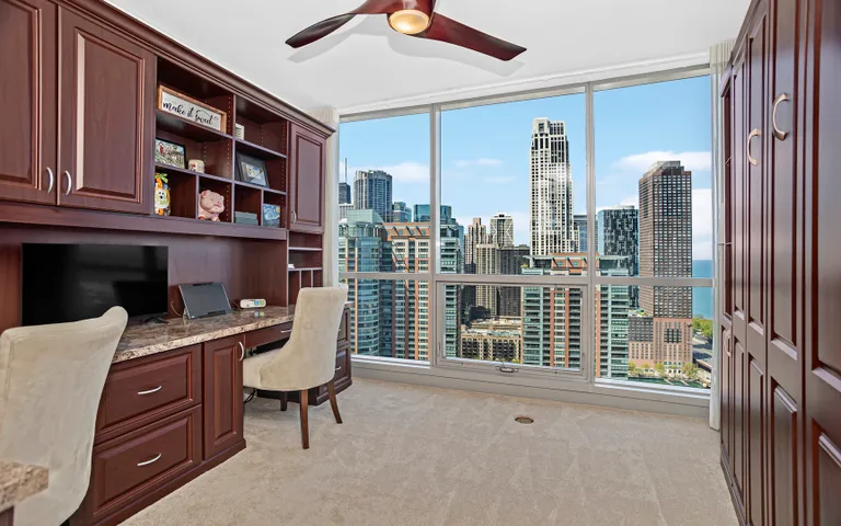 New York City Real Estate | View 420 E Waterside, 2812 | room 13 | View 14