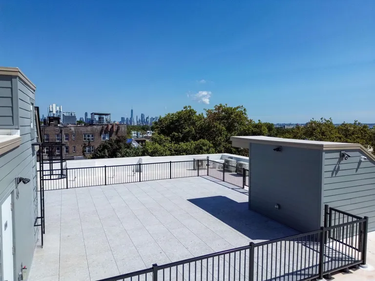 New York City Real Estate | View 224 Garfield Ave Unit# 2B | room 14 | View 15