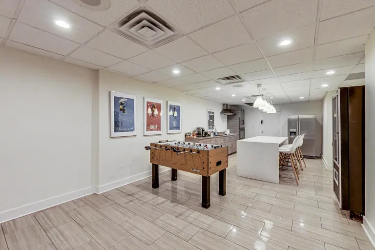New York City Real Estate | View 1221 N Dearborn, 1008N | room 10 | View 11