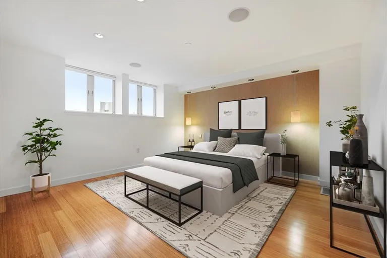 New York City Real Estate | View 7 Warren Ave #PH-18 | room 9 | View 10