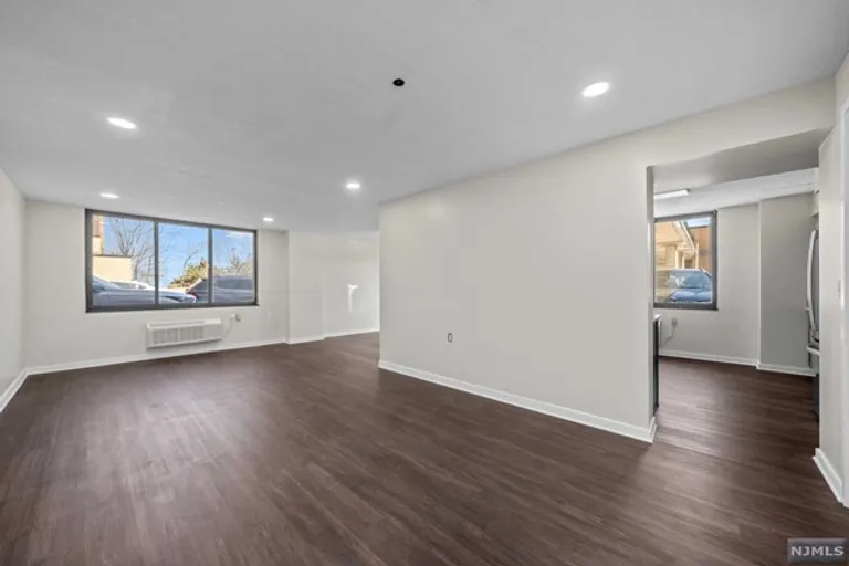 New York City Real Estate | View 316 Prospect Avenue Unit# 1E | room 2 | View 3