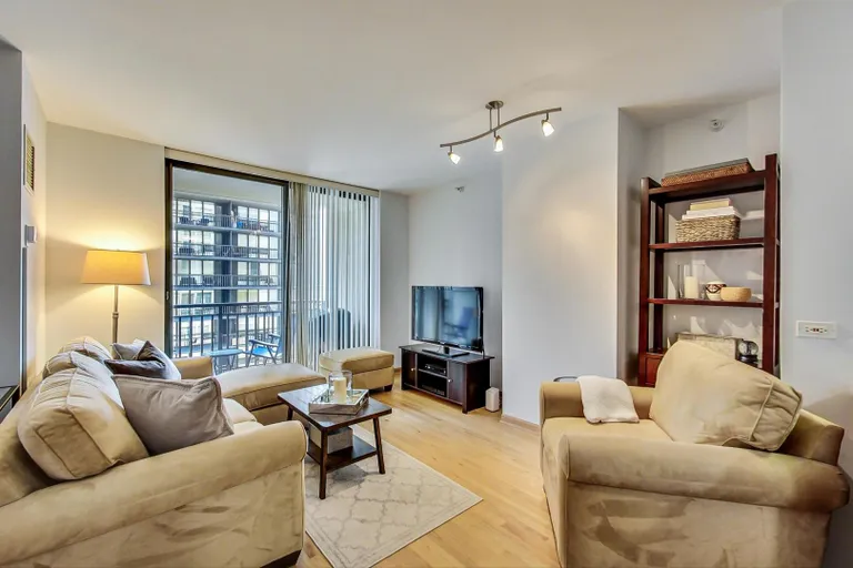 New York City Real Estate | View 630 N State, 1704 | room 6 | View 7