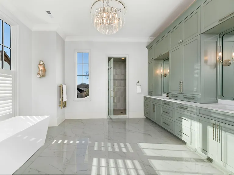 New York City Real Estate | View 2144 Hastings Drive | Primary Bathroom | View 32