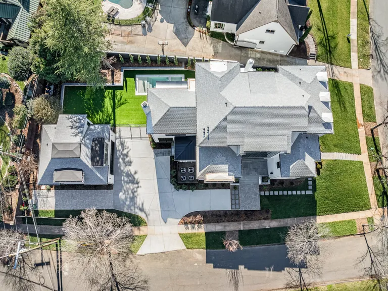 2144 Hastings Drive, Charlotte, NC 28207 Property for sale