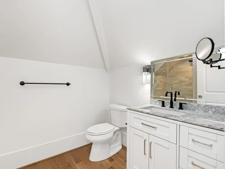 2144 Hastings Drive, Charlotte, NC 28207 Property for sale