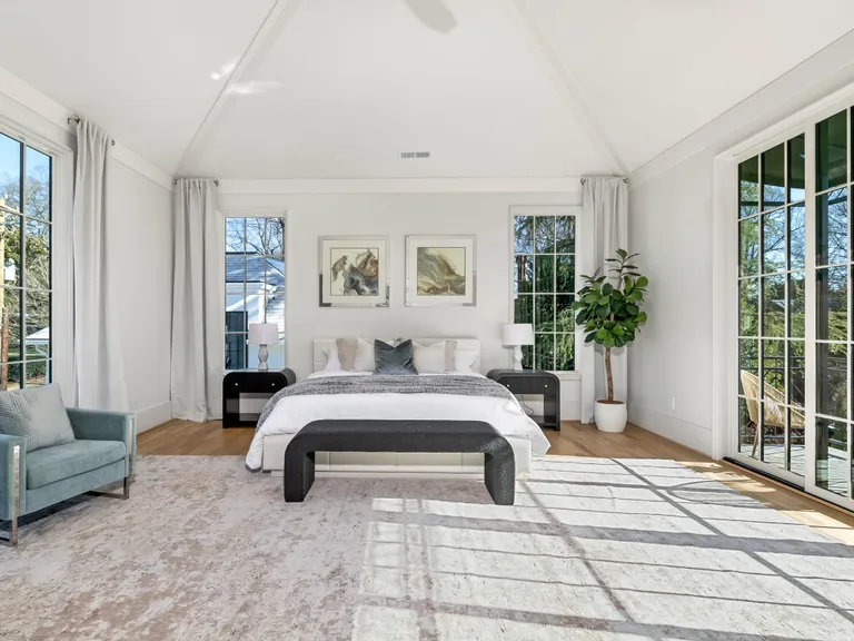 2144 Hastings Drive, Charlotte, NC 28207 Property for sale