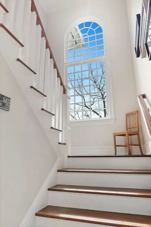 Greenwich Real Estate | View 20 Dingletown Road | room 11 | View 12
