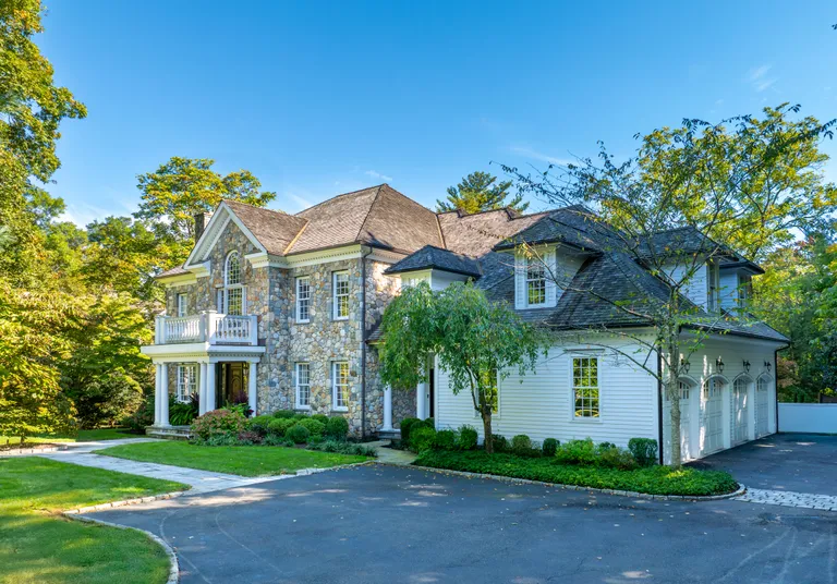 Greenwich Real Estate | View 20 Dingletown Road | room 1 | View 2
