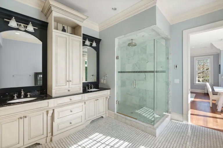 Greenwich Real Estate | View 20 Dingletown Road | room 13 | View 14