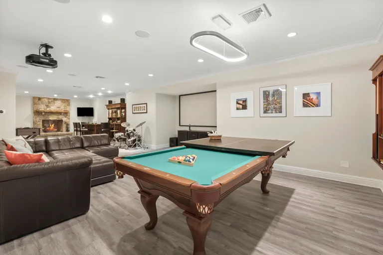 Greenwich Real Estate | View 20 Dingletown Road | room 19 | View 20
