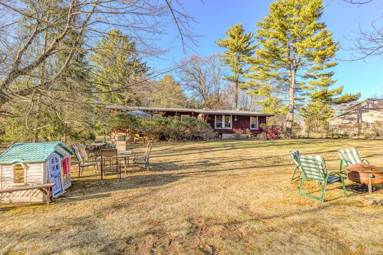 Rockland/Orange/NJ Real Estate | View 5 Robin Lane | room 1 | View 2