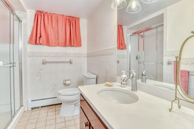 Rockland/Orange/NJ Real Estate | View 5 Robin Lane | room 24 | View 25