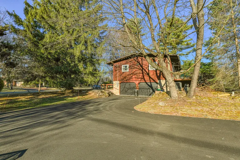 Rockland/Orange/NJ Real Estate | View 5 Robin Lane | room 25 | View 26