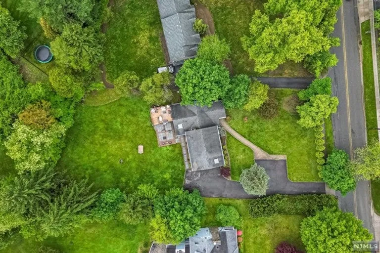 109 Franklin Turnpike, Allendale, NJ 07401 Property for sale