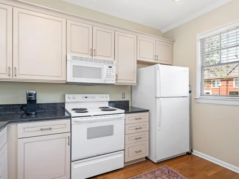 New York City Real Estate | View 2715 Dilworth Heights Lane | room 3 | View 4