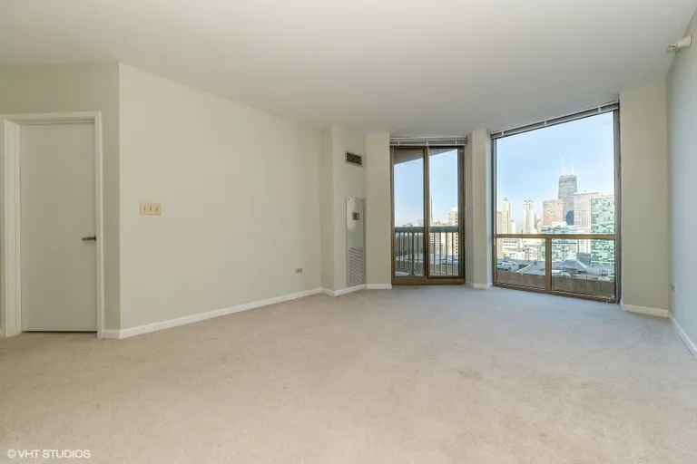 New York City Real Estate | View 222 N Columbus, 3904 | room 2 | View 3
