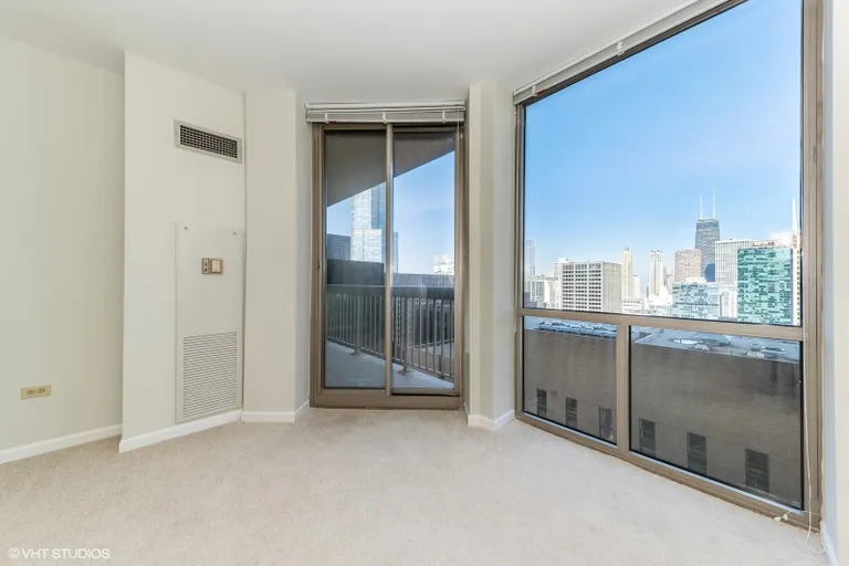 New York City Real Estate | View 222 N Columbus, 3904 | room 3 | View 4