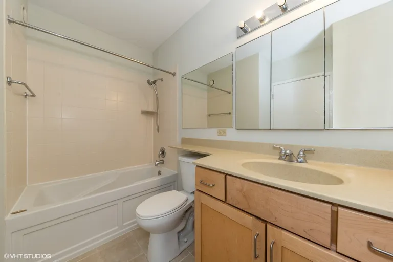 New York City Real Estate | View 222 N Columbus, 3904 | room 8 | View 9
