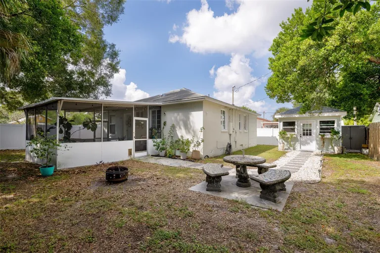 Sarasota/St. Petersburg Real Estate | View 1419 30th Avenue N | room 18 | View 19