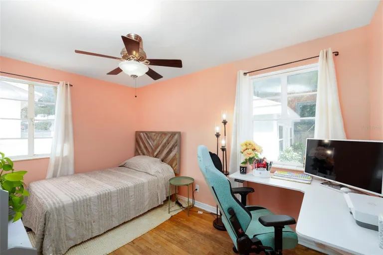 Sarasota/St. Petersburg Real Estate | View 1419 30th Avenue N | room 13 | View 14