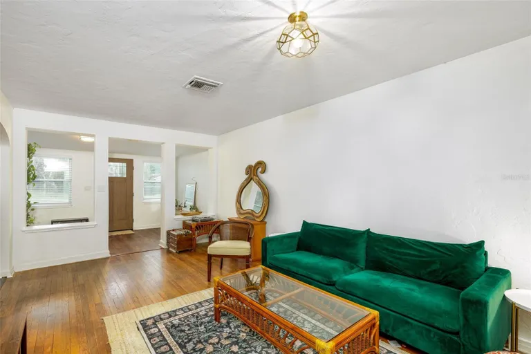 Sarasota/St. Petersburg Real Estate | View 1419 30th Avenue N | room 5 | View 6