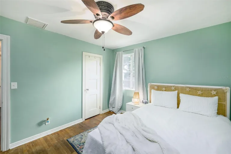 Sarasota/St. Petersburg Real Estate | View 1419 30th Avenue N | room 11 | View 12