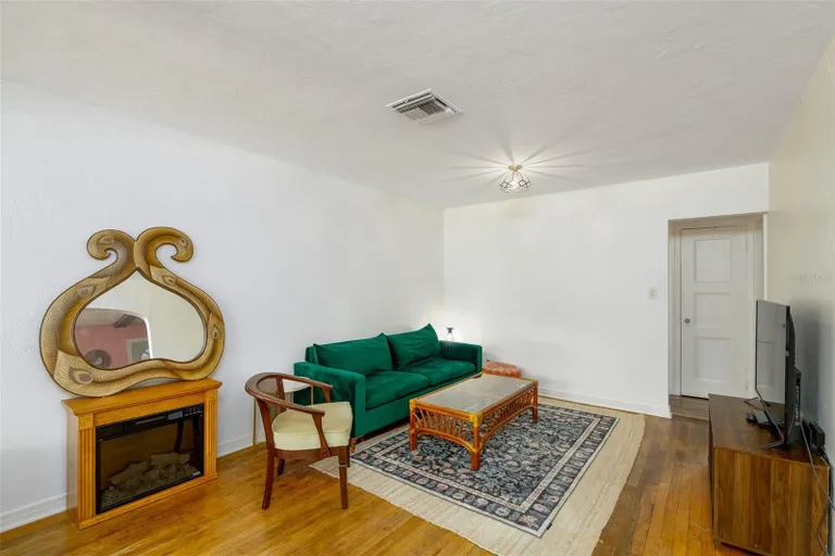 Sarasota/St. Petersburg Real Estate | View 1419 30th Avenue N | room 6 | View 7