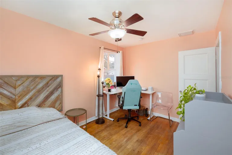 Sarasota/St. Petersburg Real Estate | View 1419 30th Avenue N | room 14 | View 15