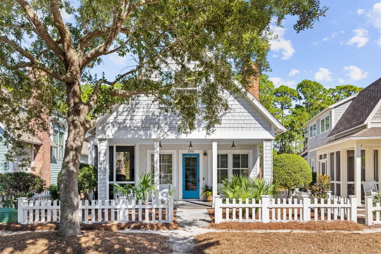 Northwest Florida Real Estate | View 253 Salt Box Lane | 2 Beds, 3 Baths | View 1