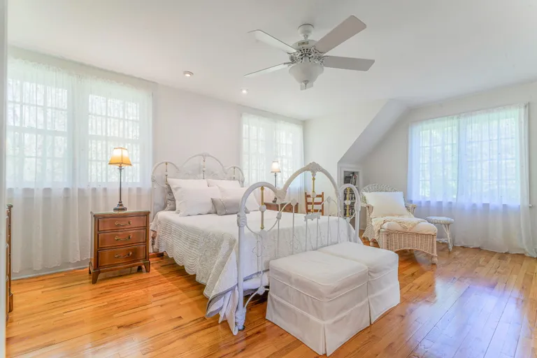 New York City Real Estate | View 17 Old Post Road | room 12 | View 13