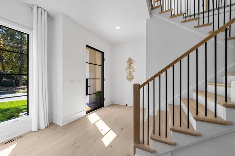New York City Real Estate | View 2820 Westfield Road | room 4 | View 5