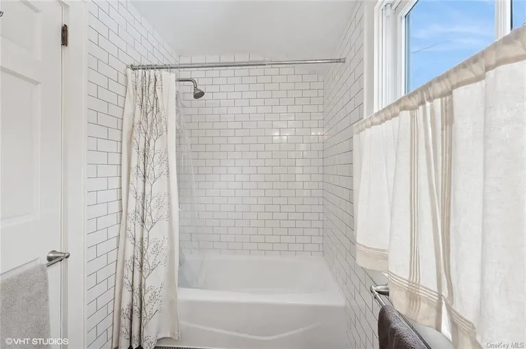 New York City Real Estate | View 24 Evergreen Way | room 21 | View 22