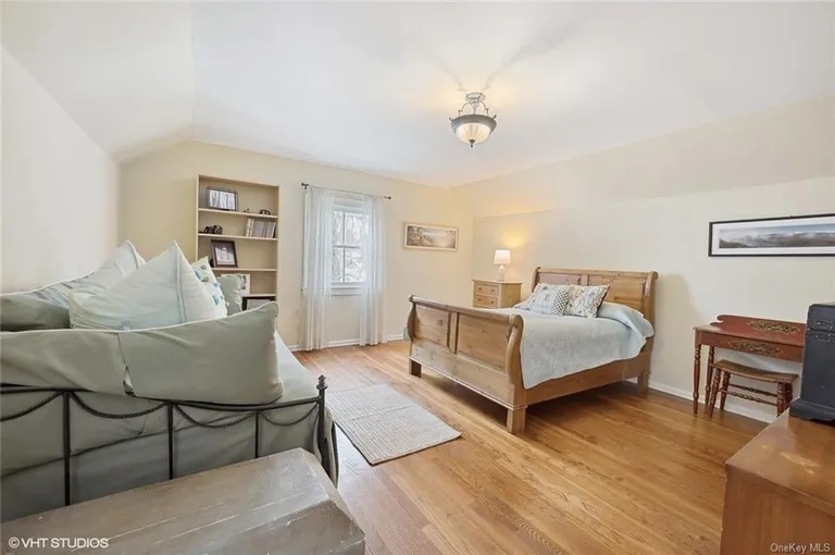 New York City Real Estate | View 24 Evergreen Way | room 24 | View 25