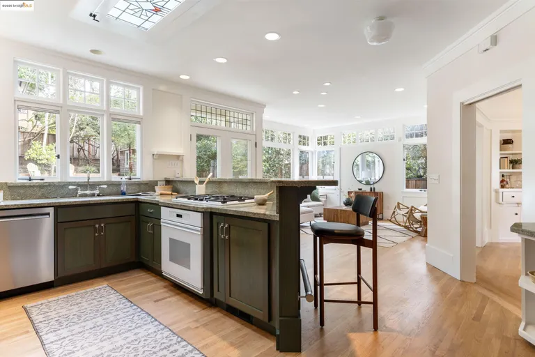 Northern California Real Estate | View 24 Bonita Avenue | room 15 | View 16