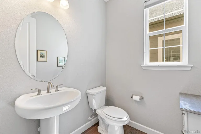 Denver Real Estate | View 7032 South Waterloo Way | room 19 | View 20