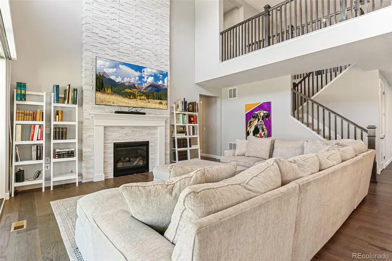Denver Real Estate | View 7032 South Waterloo Way | room 6 | View 7